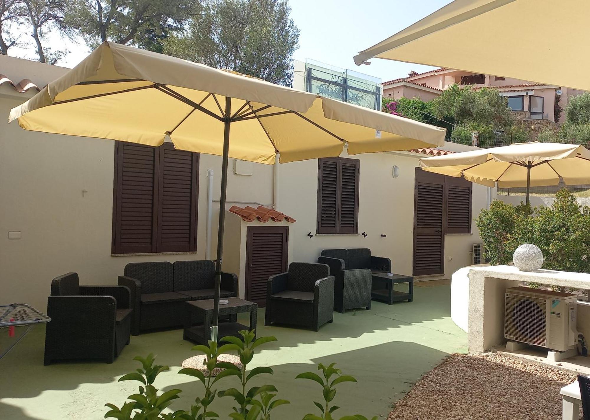 Mivida "Le Stanze Di Ada" Bed and Breakfast San Teodoro  Buitenkant foto