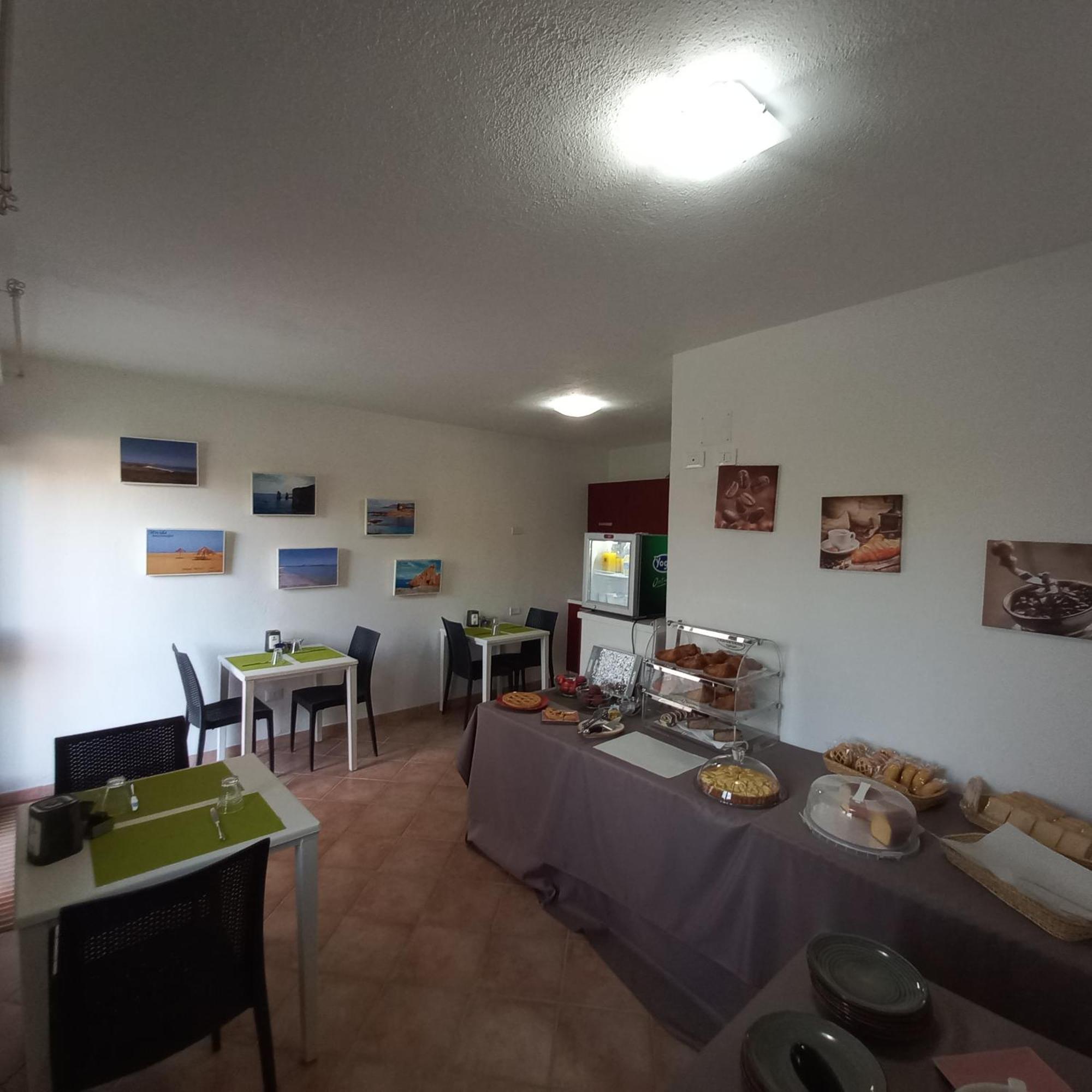 Mivida "Le Stanze Di Ada" Bed and Breakfast San Teodoro  Buitenkant foto